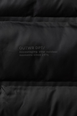 ZARA ЛЕГКИЙ ЖИЛЕТ С КАПЮШОНОМ WATER REPELLENT, ЧЕРНЫЙ