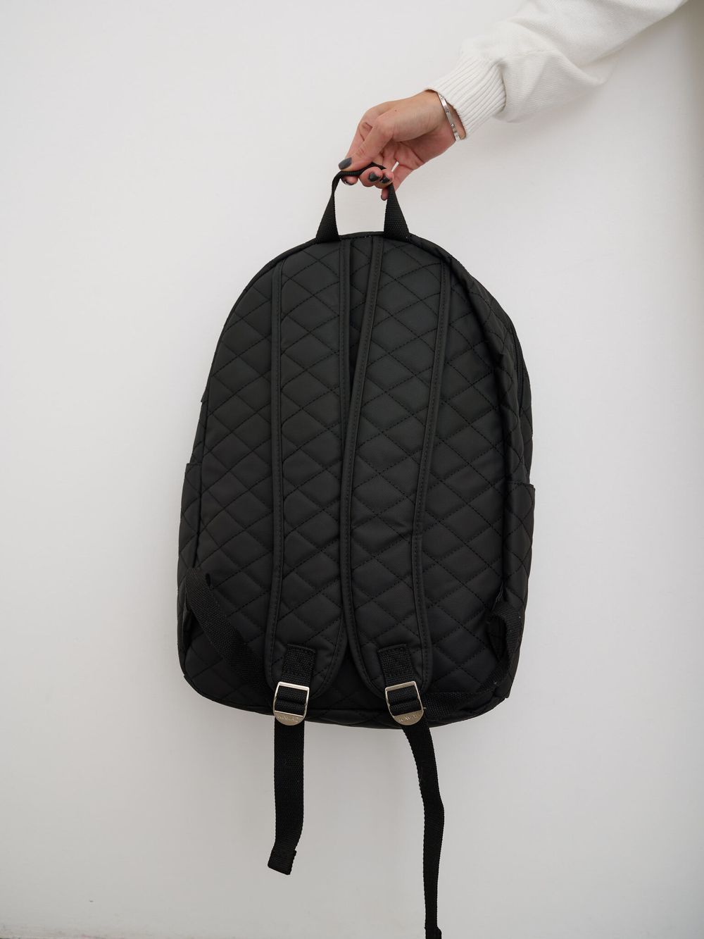 Рюкзак с отделением для ноутбука до 15,6" и USB-портом для зарядки (Стеганый черный)