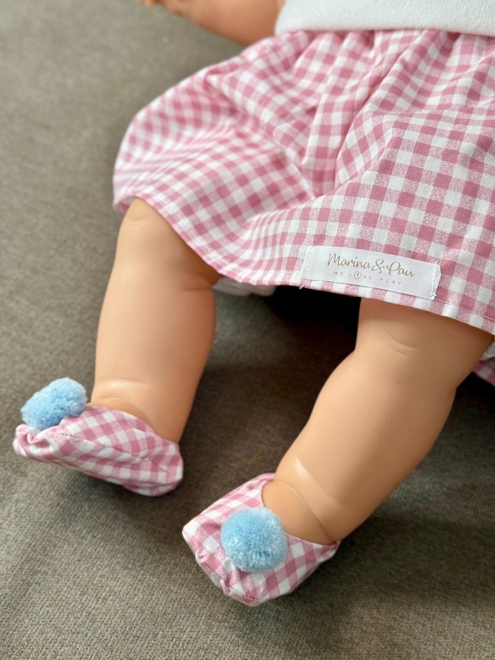 Кукла Marina and Pau 63cм Leonor мягконабивная (1905K)