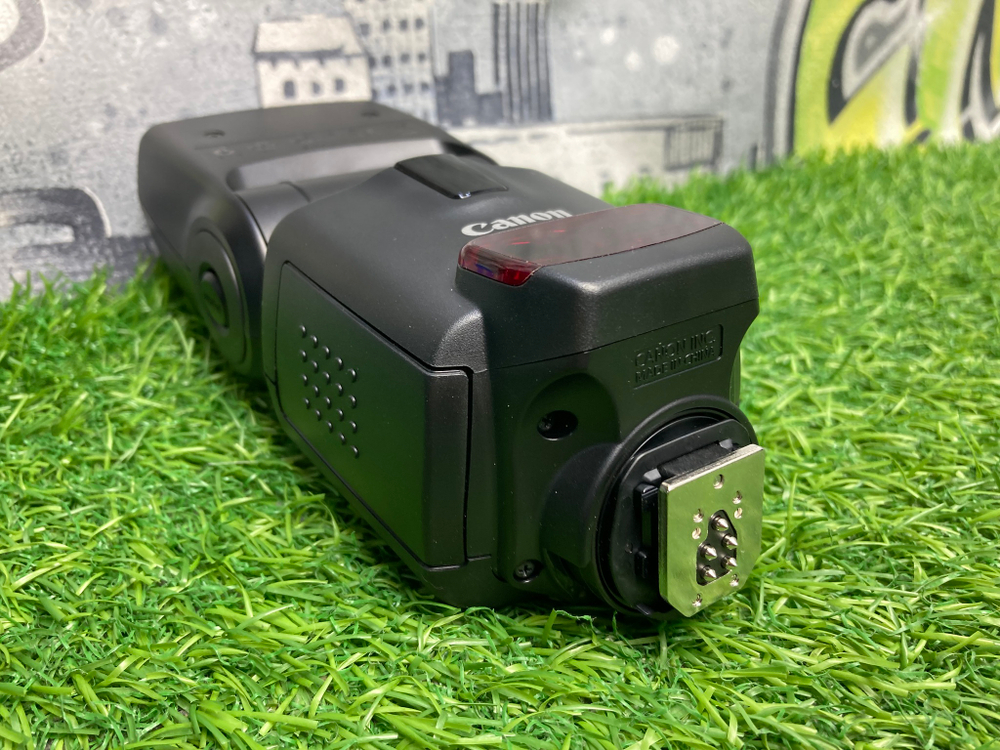 Canon Speedlite 430EX II