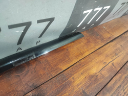 Молдинг стекла переднего правого CLS (C257) 17-нв Б/У Оригинал A2577251000