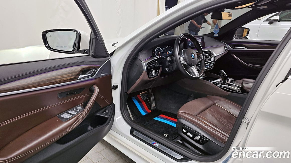BMW 5 Series (G30) 530i xDrive M Sports Plus (08.2019)