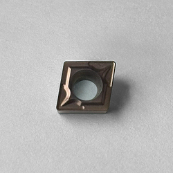 CCMT060204-UM FE2225M  Пластина токарная