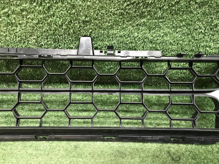 Решетка перед. бампера BMW 6er G32 (20-23) M-paket