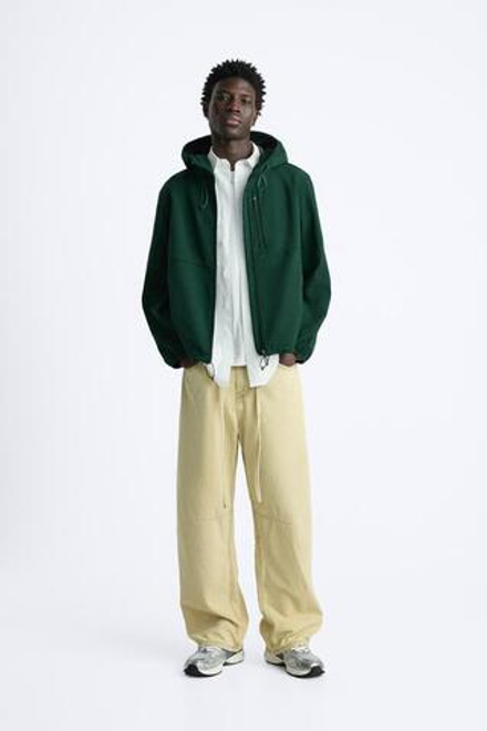 ZARA КУРТКА ИЗ ВЫСОКОТЕХНОЛОГИЧНОЙ ТКАНИ С КАПЮШОНОМ, ЗЕЛЕНЫЙ