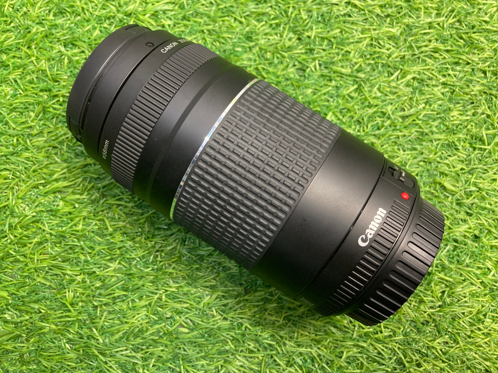 Canon EF 75-300mm 4-5.6 III USM