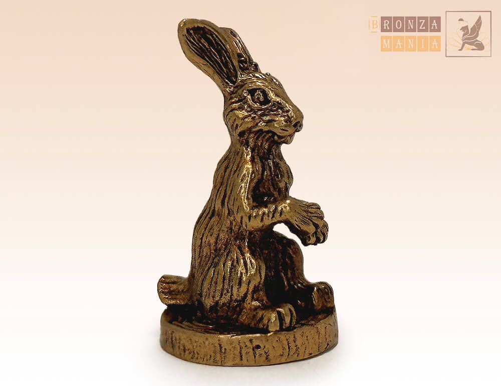 фигурка Заяц на пеньке