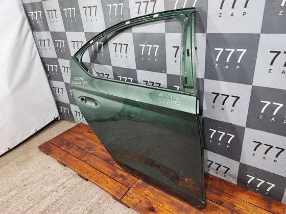 Дверь задняя правая Skoda Octavia 4 (A8) 19-нв Б/У Оригинал 5E6833052A