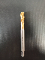 Метчик машинно-ручной М10х1.5 DIN 371 HSSE для глухих отверстий с винтовой канавкой с покрытием TiN