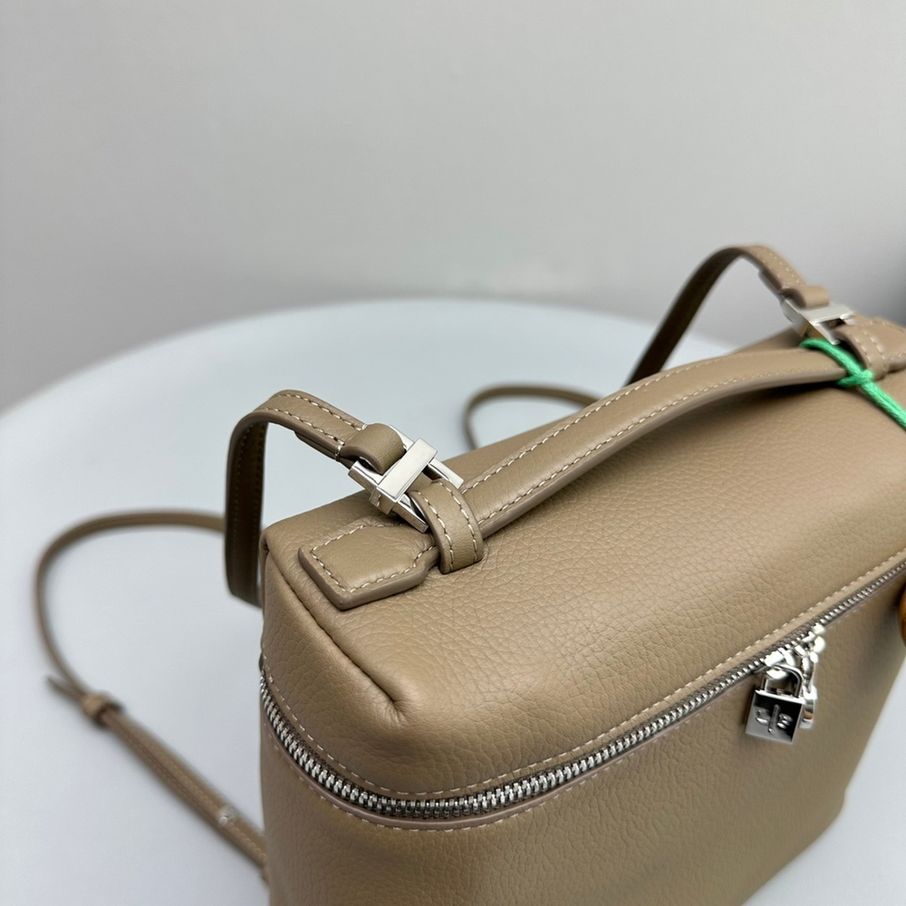 Loro Piana Extra Pocket Backpack L23.5