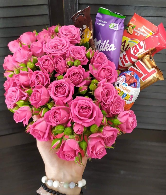 Розы и сладости в коробке-сердце #1522 Розы и сладости в коробке-сердце #1522