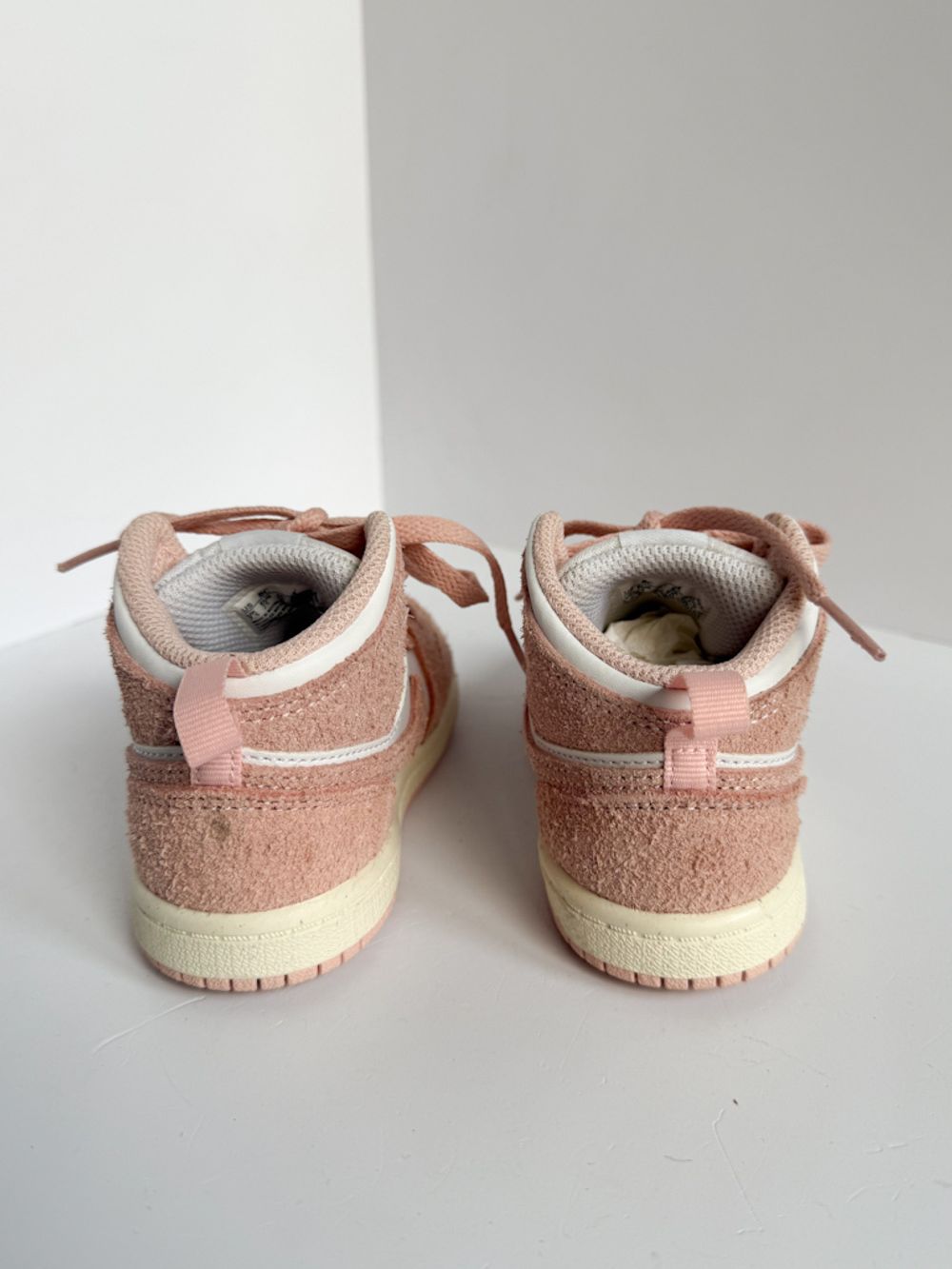 Комбинированные кроссовки Nike Air Jordan, 25