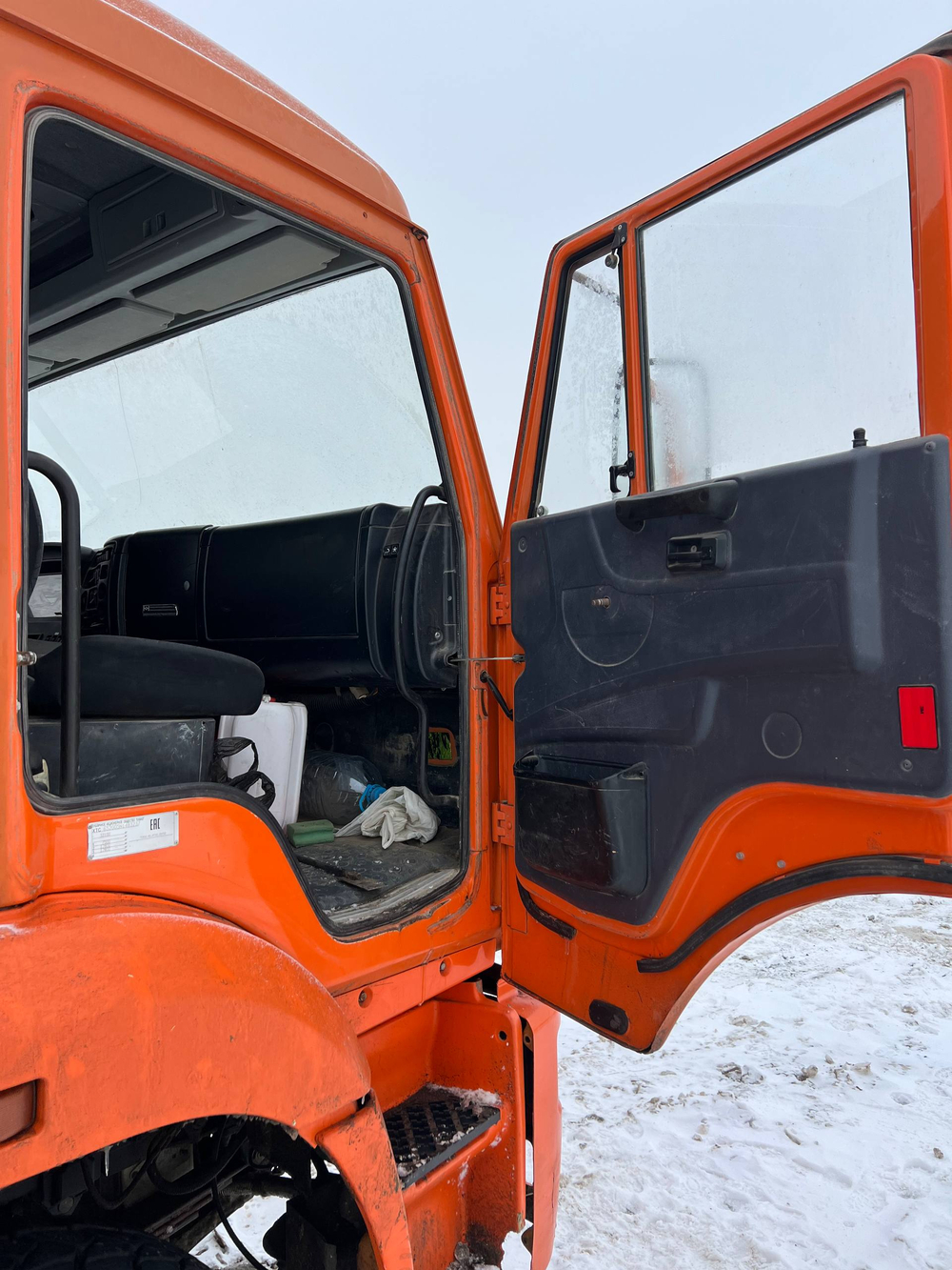 КамАЗ 6520 6x4 Самосвал 6520-3026012-53 (Дизельный, 11,7 л, 400 л.с., МТ)