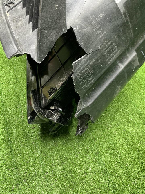 Битая Фара правая Zeekr 009 (2022-н.в.) LED