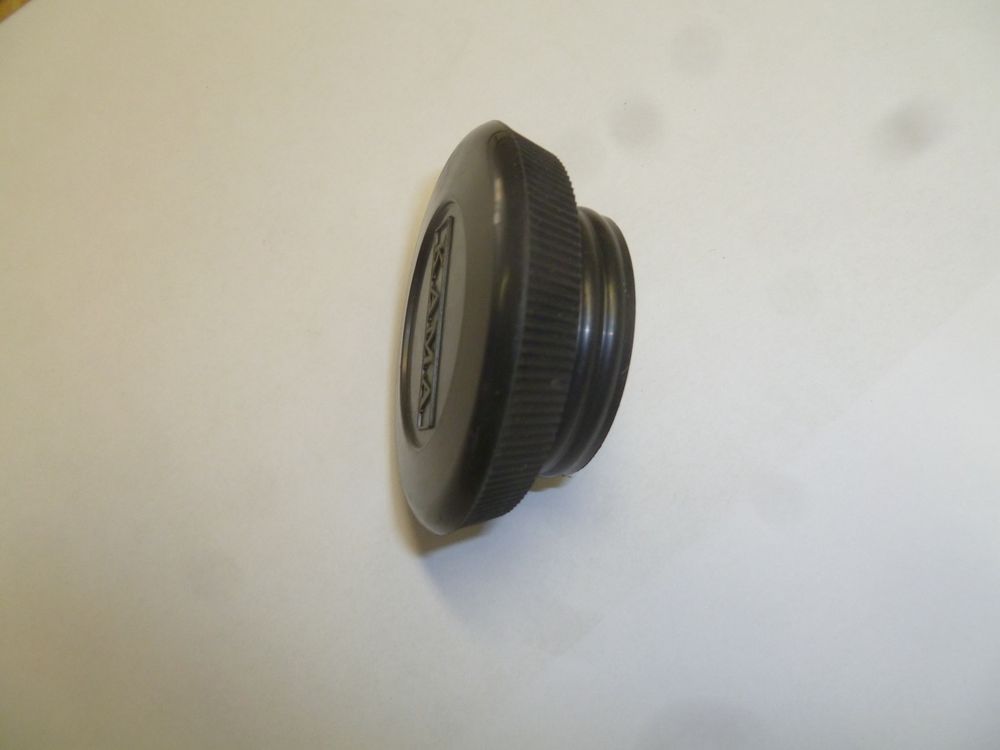 Пробка маслозаливной горловины крышки клапанов KM376AG/Refueling port cap