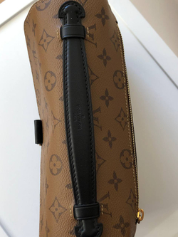 Сумка Louis Vuitton POCHETTE METIS