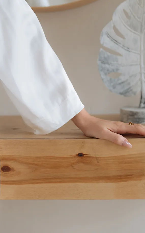 7240 Халат короткий с боа бело-молочный