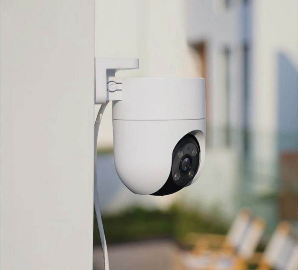 EZVIZ H8c 2 МП поворотная Wi-Fi камера c распознаванием людей.