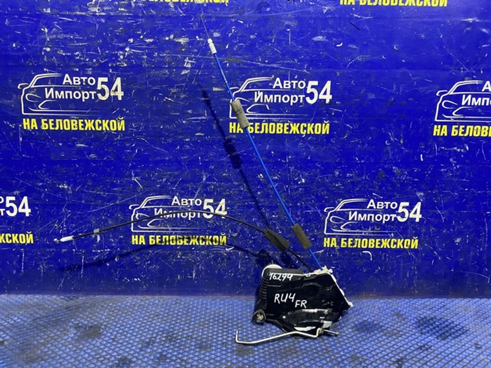Замок двери передней правой Honda VEZEL 2013-2018