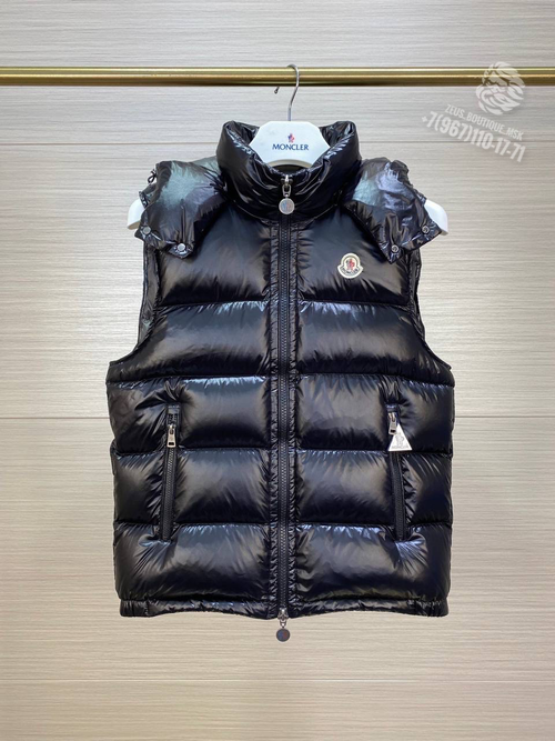 Пуховый жилет Moncler