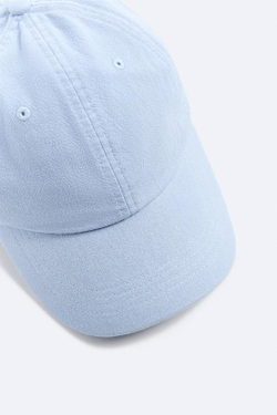 ZARA КЕПКА ИЗ ТКАНИ SOFT С РЕЛЬЕФНЫМ УЗОРОМ, ГОЛУБОЙ