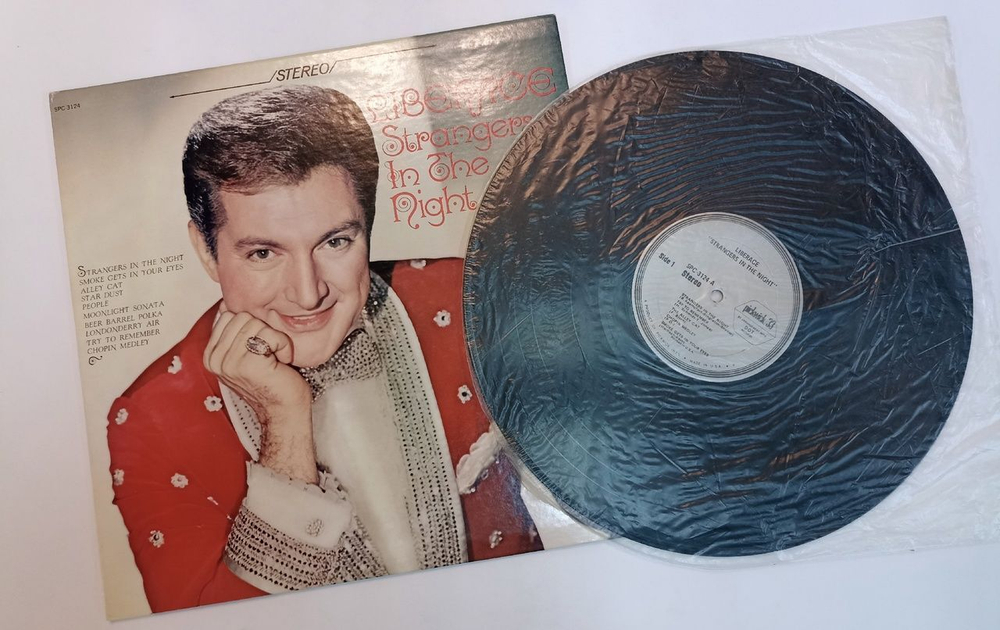 Винтажная виниловая пластинка LP Liberace Strangers In The Night (USA 1975)