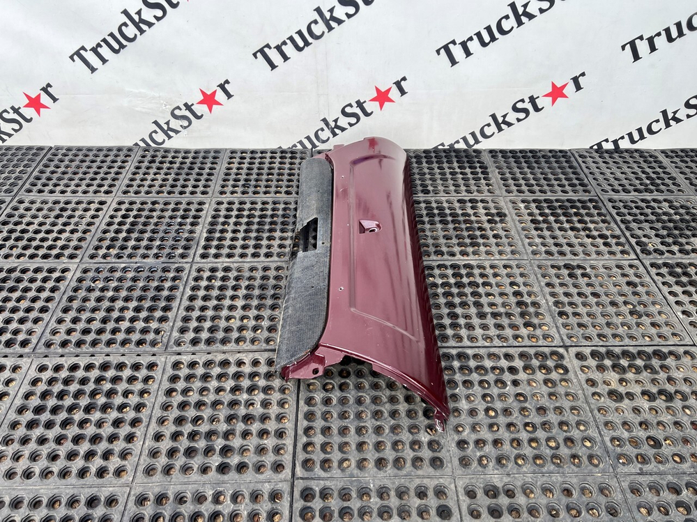 Накладка (дефект) бампера центральная