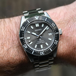 Seiko SPB143J1