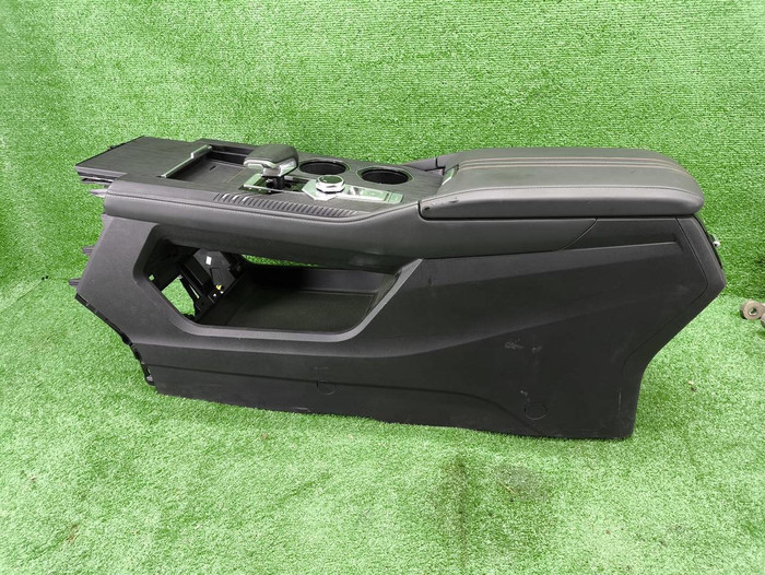 Подлокотник Changan Uni-K (2020-н.в.)