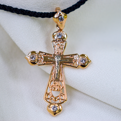 Крест с фианитами