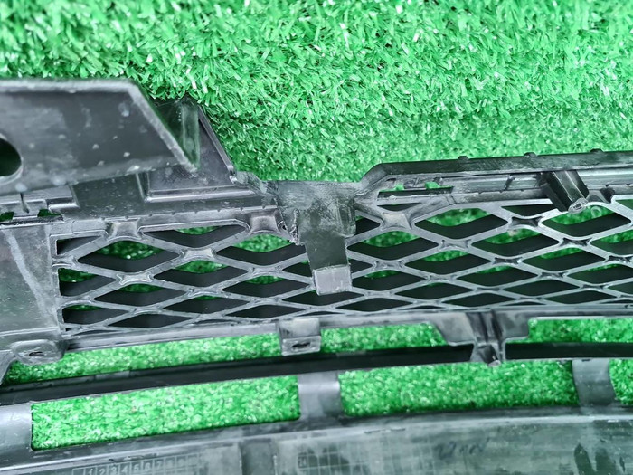 Решетка переднего бампера Genesis GV70 (2020-н.в.)