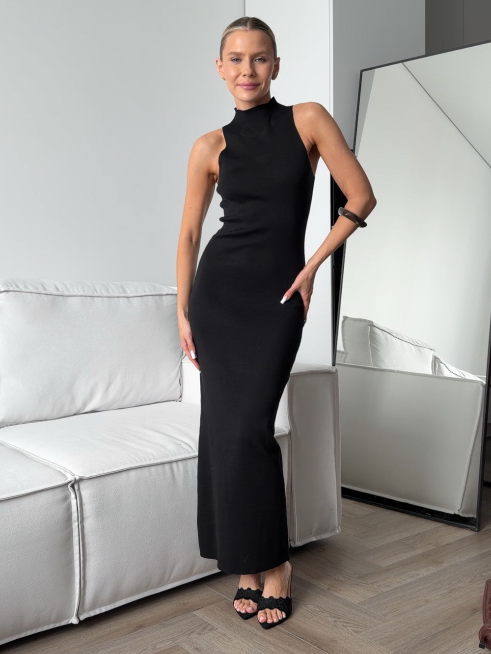 Платье вязаное, базовое, длинное, без рукавов