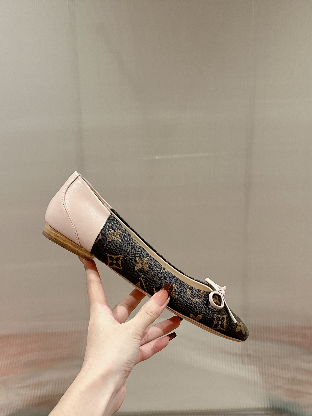 Louis Vuitton Flats (6 colors)
