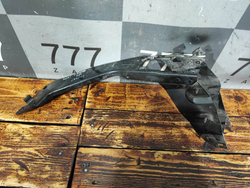 Кронштейн радиатора правый MINI Hatch (F55/F56)  Б/У Оригинал 51647307874