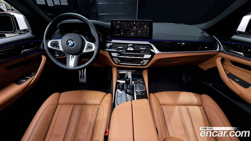 BMW 5 Series (G30) 520i M Sports (09.2021)