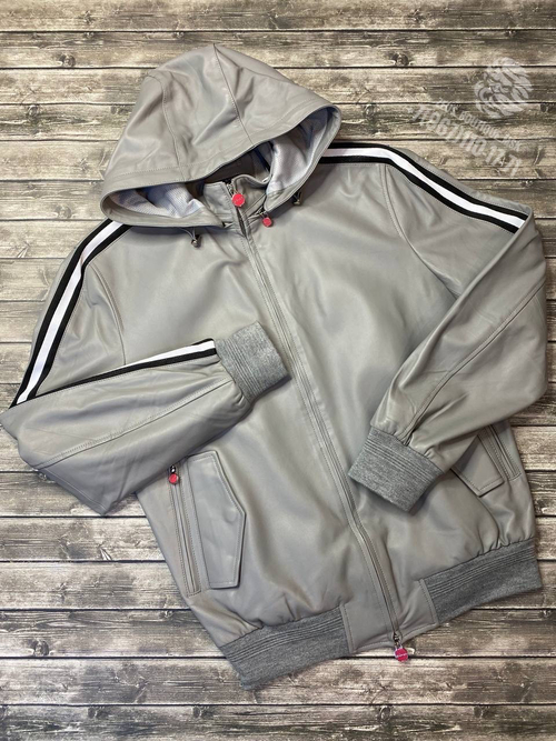 Кожаная куртка Kiton