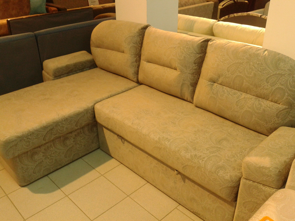 Диван с оттманкой Уют