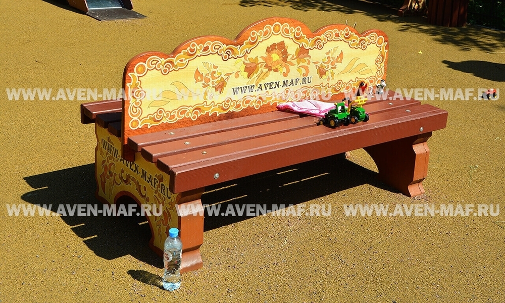 Скамейка деревянная