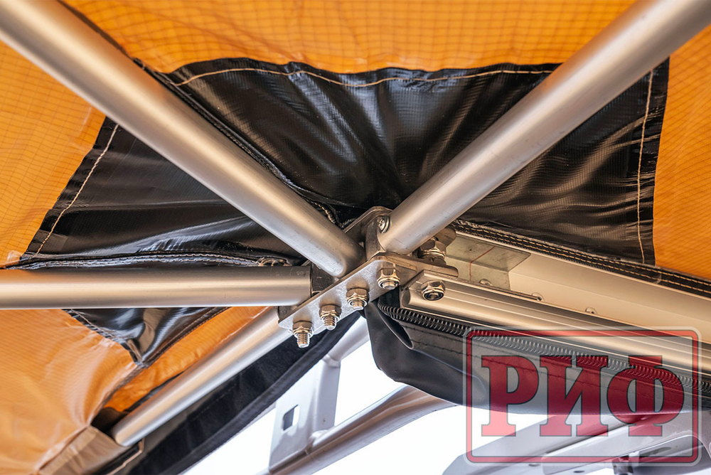 Маркиза автомобильная комбинированная (прямоугольная с веерной частью) 2,0х2,5 м (правая) РИФ