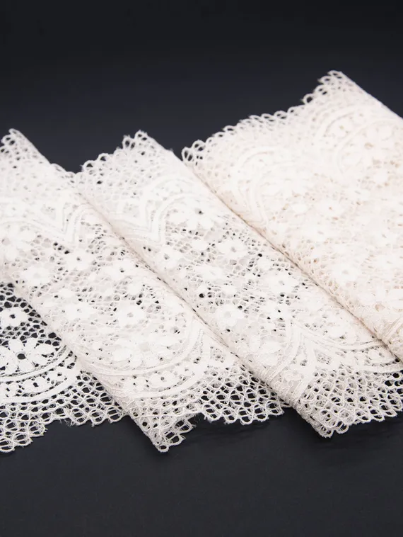 03-150 Кружево эластичное 19 см, айвори