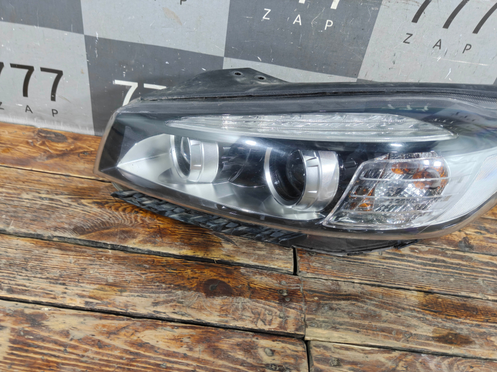 Фара левая ксенон адаптив Kia Sorento 3 Prime (UM) 14-17 14-17 Б/У Оригинал 92101C5200