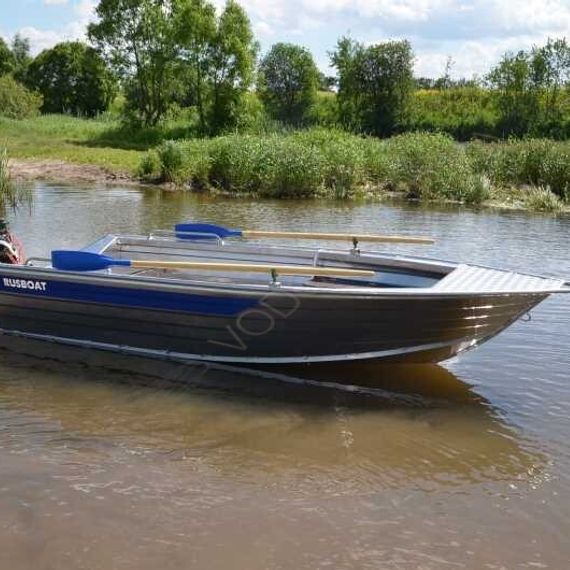 Алюминиевая моторно-гребная лодка RusBoat 42R