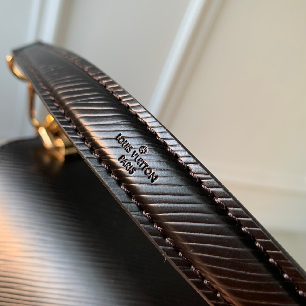 Louis Vuitton Twist MM