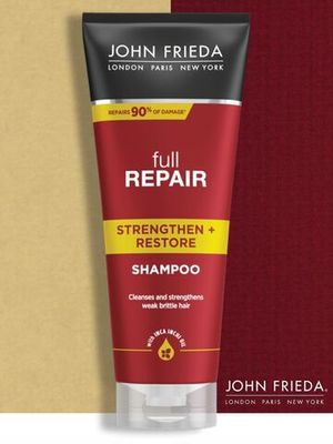 John Frieda Full Repair Укрепляющий восстанавливающий шампунь для волос 250 мл