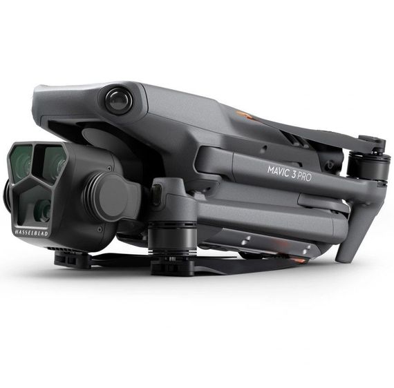 Квадрокоптер DJI Mavic 3 Pro Fly More Combo (DJI RC)