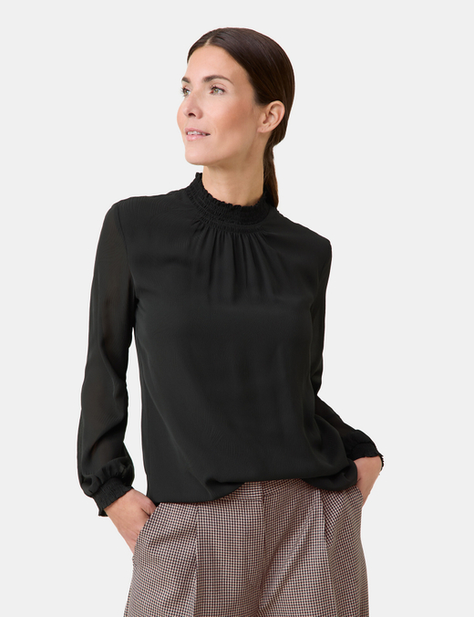 Блузка из полиэстера