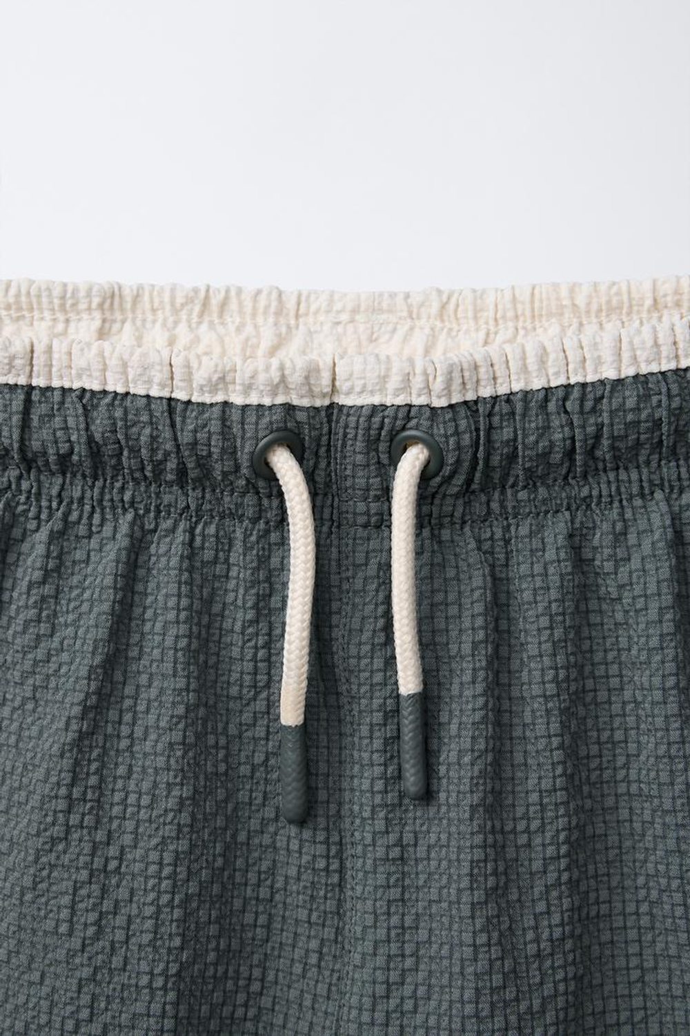 ZARA ПЛАВКИ ИЗ РЕЛЬЕФНОЙ ТКАНИ, ЗЕЛЕНЫЙ