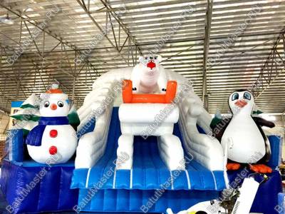Надувной наземный аквапарк «Морское царство 3»  с фигурой пингвина, 16*16*6 м
