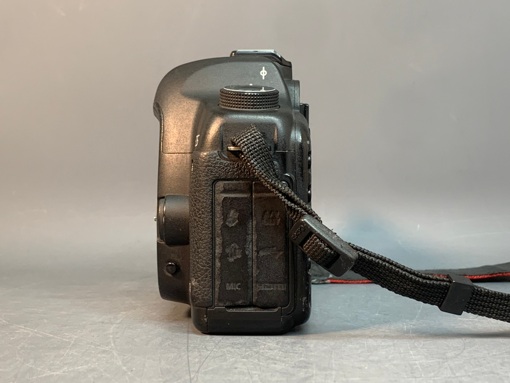 Canon EOS 5D Mark II 429.043 кадров