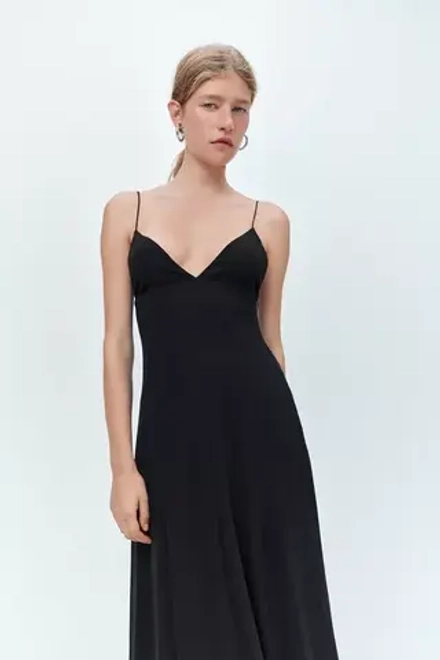 ZARA ПЛАТЬЕ ИЗ ЖОРЖЕТА НА БРЕТЕЛЯХ, ЧЕРНЫЙ